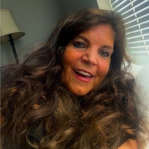 Meet your Posher, Catherine